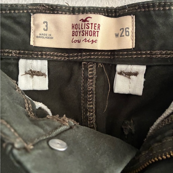 Hollister Women's Boyshort Low Rise Olive Shorts 3 - Picture 11 of 13